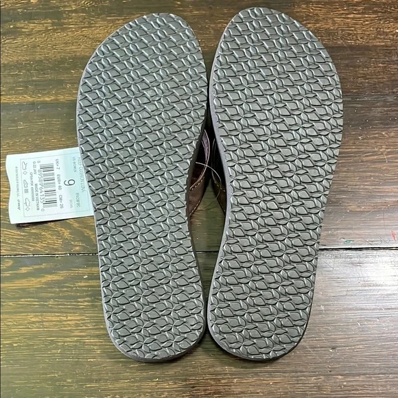 Reef Brown Sandals with Contoured Footbed - Picture 4 of 6